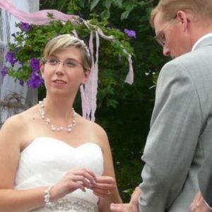 Meet your Posher, Hana